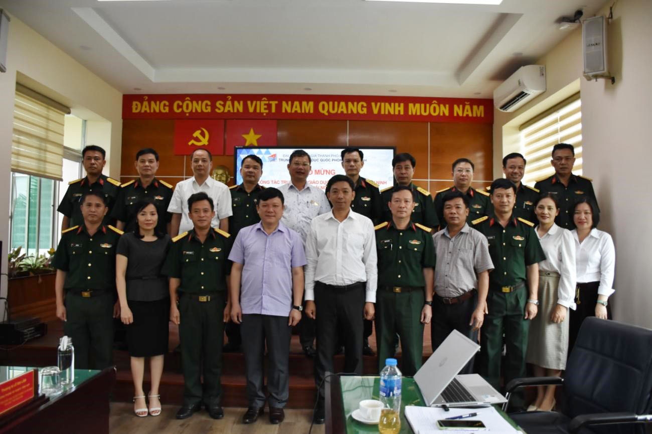 Trung tâm Giáo dục Quốc phòng và An ninh, Đại học Thái Nguyên đến thăm và làm việc với Trung tâm