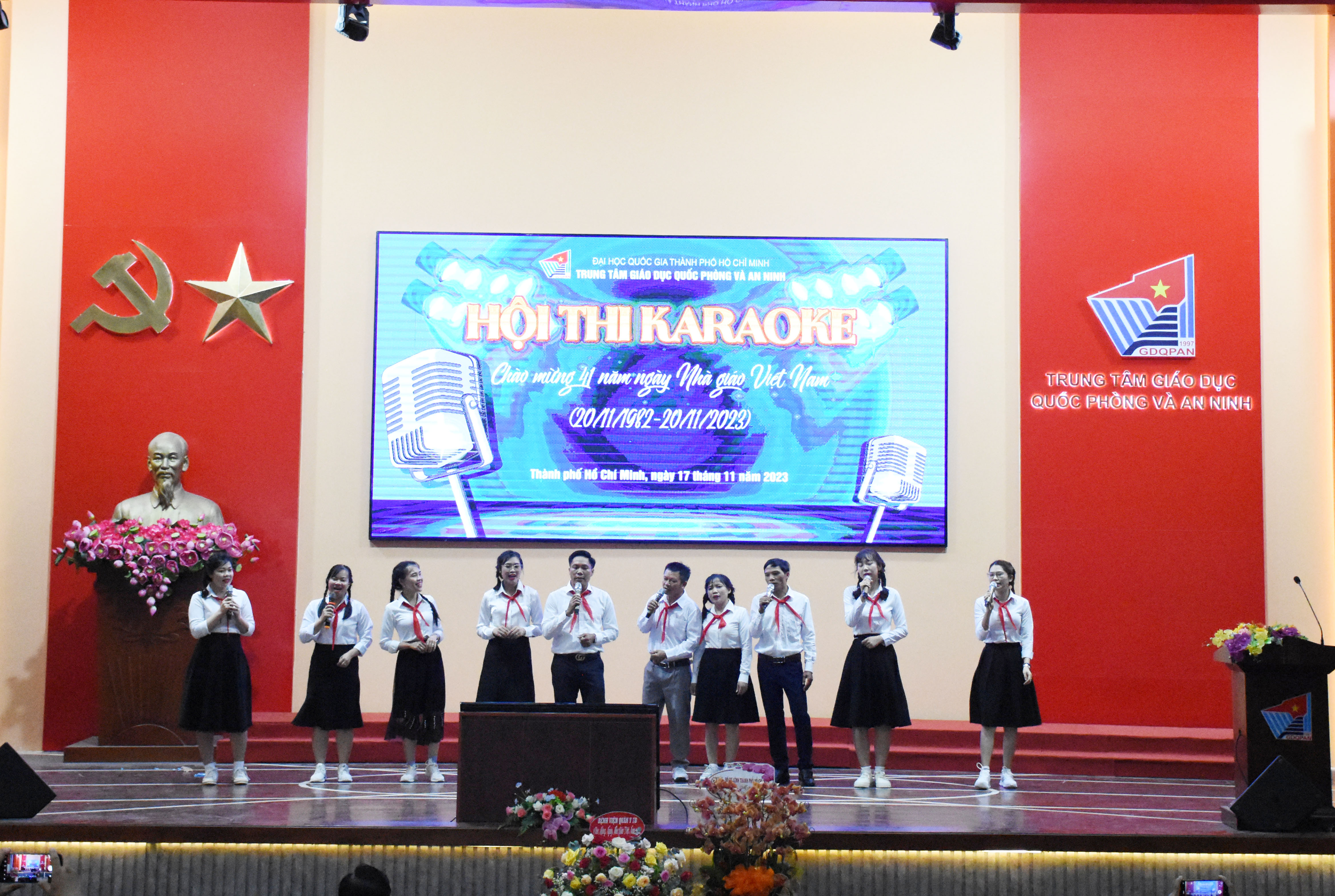Công đoàn Trung tâm tổ chức Hội thi karaoke chào mừng Ngày Nhà giáo Việt Nam 20/11/2023